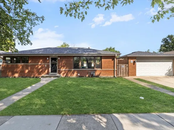 9349 W Lowell Ave, Skokie, IL 60076