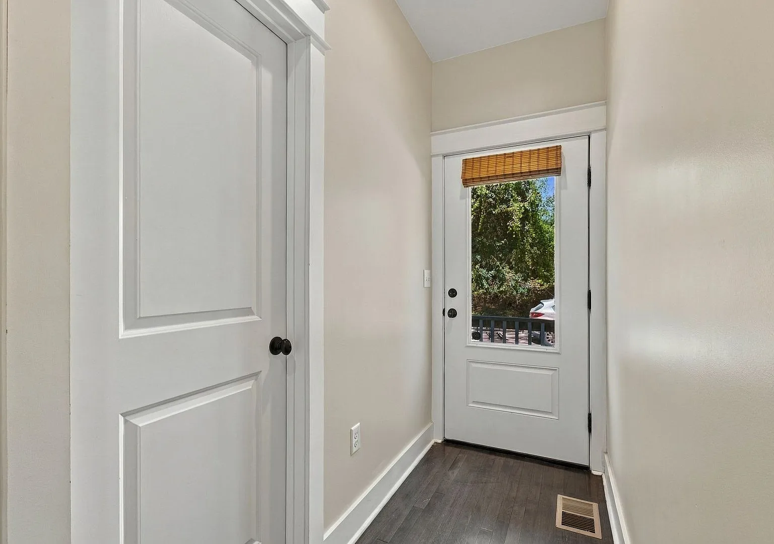 Modern East Nashville Home steps from Shelby Bottoms Greenway! — Photo 4