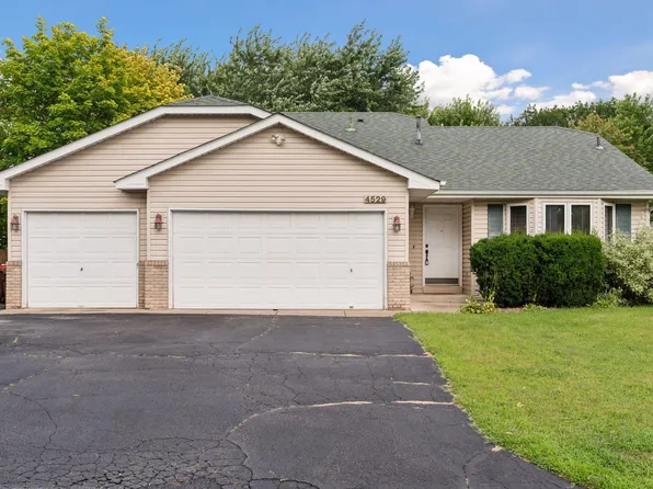 4529 Helena Rd N, Oakdale, MN 55128