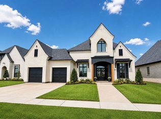 104 Lansing Ln, Youngsville, LA 70592