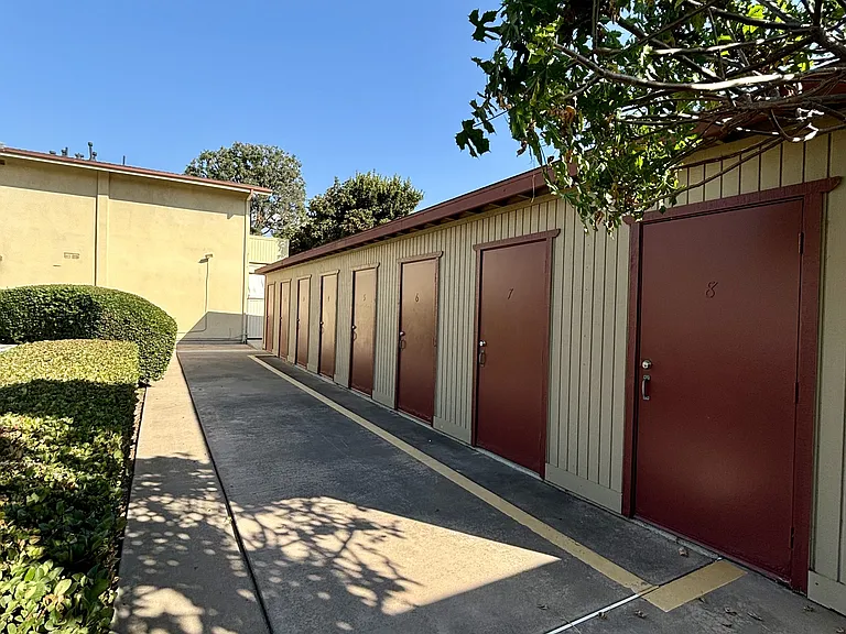The Arbors Santa Ana — Photo 14