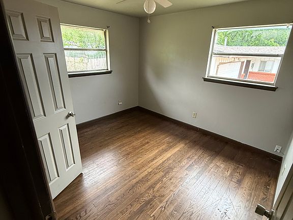 4th image of 1924 Symphony Ln