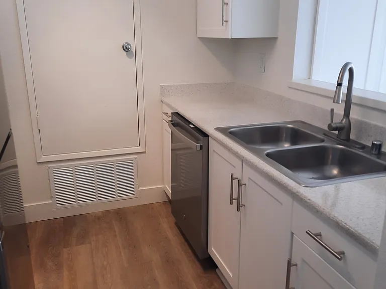 Rivera Apartments — Photo 15