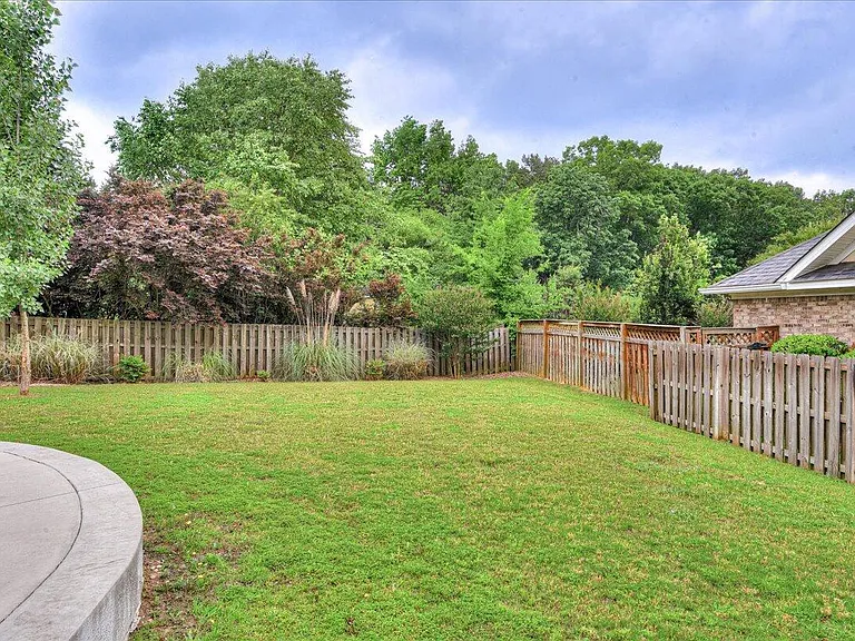 800 Cotswold Ct — Photo 29