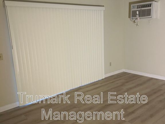4th image of 610 E Santa Anita Ave #B