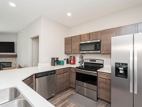 5th image of 2503 NE Oak Dr Unit 1