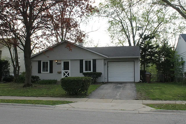 1618 Amy Ave photo 1