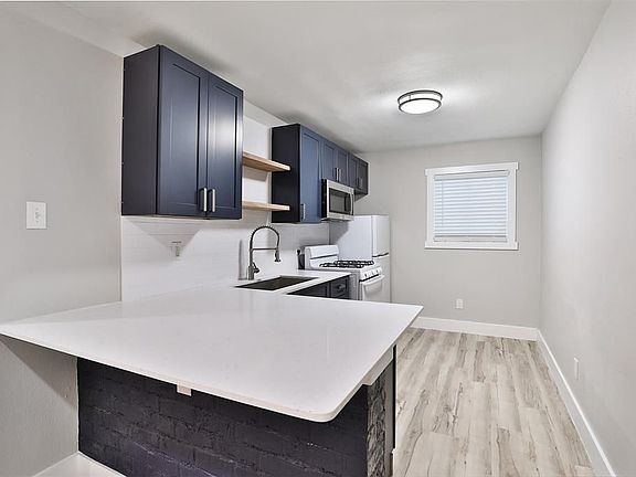 5th image of 1840 Richmond Ave APT 16