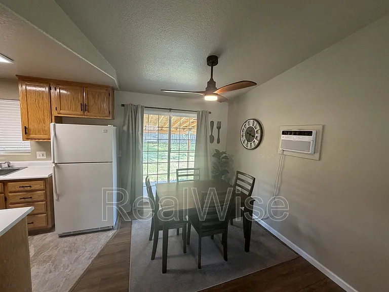 926 1/2 SW Greenwood Ave — Photo 14