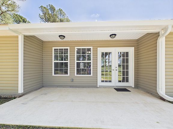 3rd image of 100 Shackleford Dr