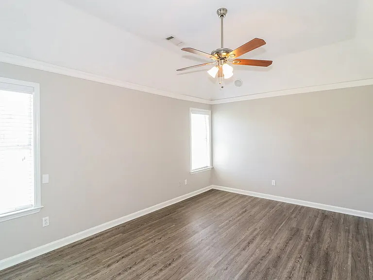 4011 Chesapeake Way — Photo 9
