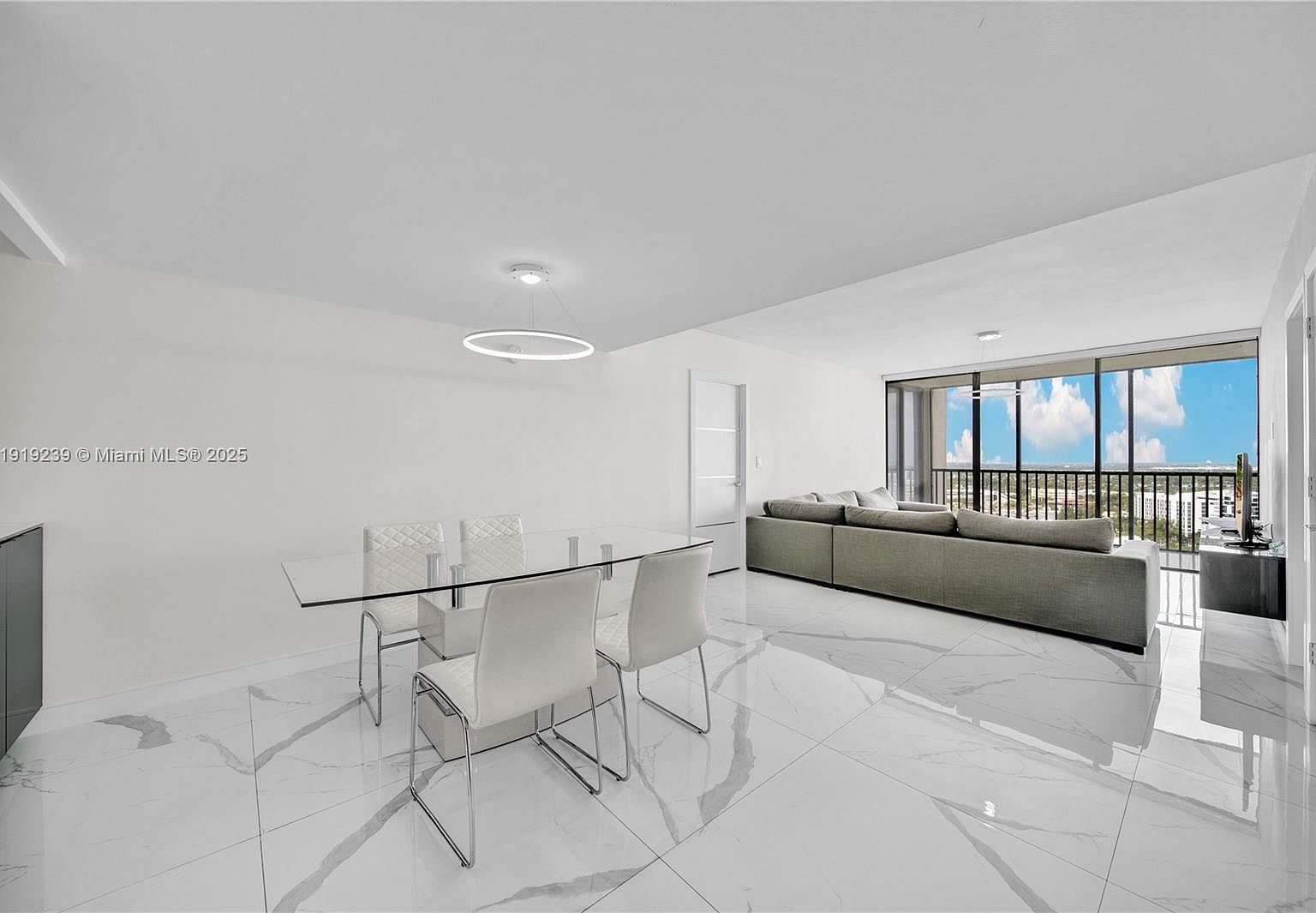 20335 N Country Club Dr APT 2602