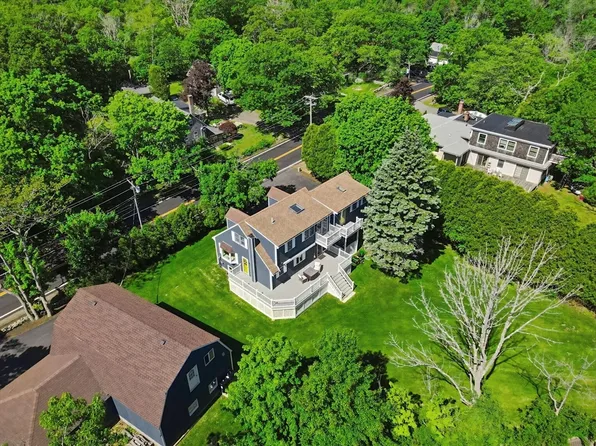 245 Granite St, Rockport, MA 01966