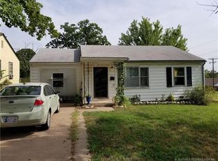 623 E 6th Ave, Bristow, OK 74010