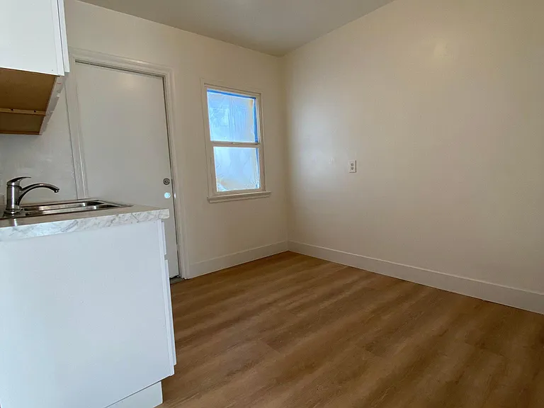 5112 W Mission Blvd #1 — Photo 8