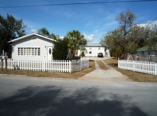 38 D St W, Frostproof, FL 33843