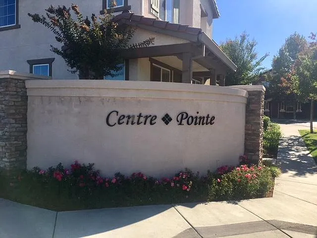 3 bed, 2.5 bath, 1861 sqft, $3,750 — Photo 2