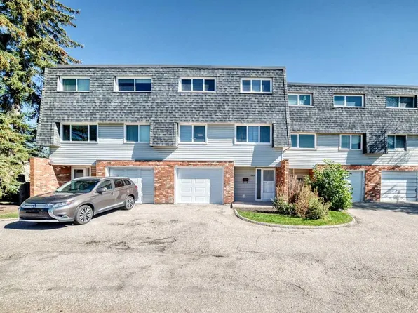 10304 W Braeside Dr SW, Calgary, AB T2W 1B4