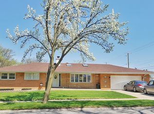 12 W Marilyn Ter, Addison, IL 60101