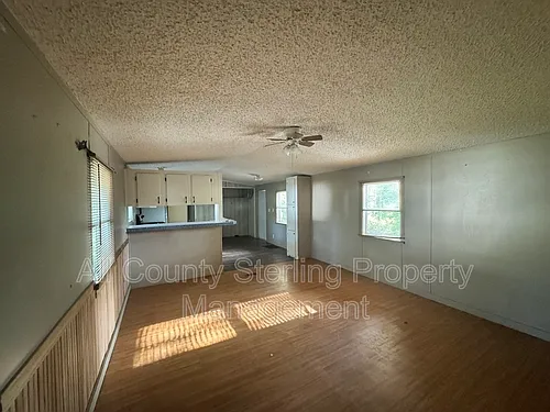 131 SW Socket Gln Photo 1