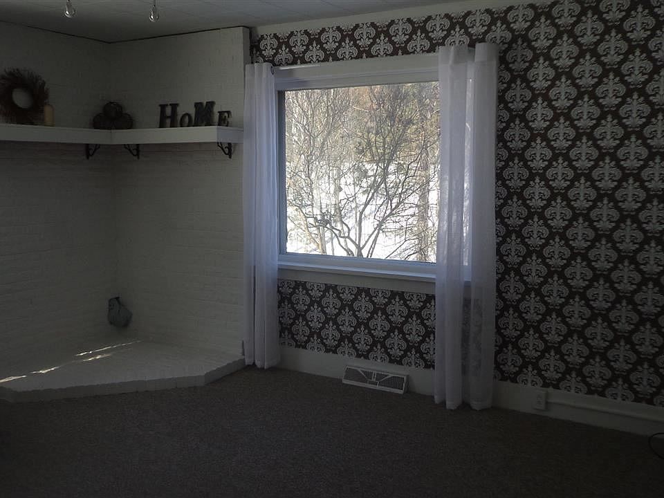 1st image of 624 6th St
