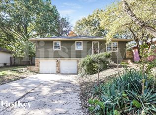 1909 SW Keystone Dr, Blue Springs, MO 64014