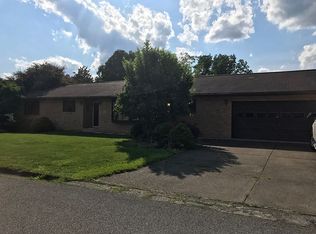 321 Cedar Crest Dr, Ripley, WV 25271