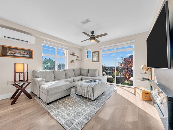 4th image of 1290 Mitchell St #120