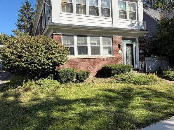 1726 Willow Ave, Niagara Falls, NY 14305