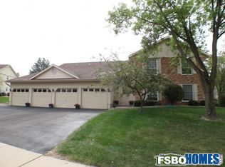 3819 Summerfield Ln NE #2, Cedar Rapids, IA 52402