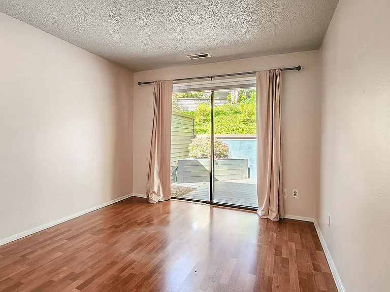 37 Greenridge Ct #TOWNHOUSE — Photo 17