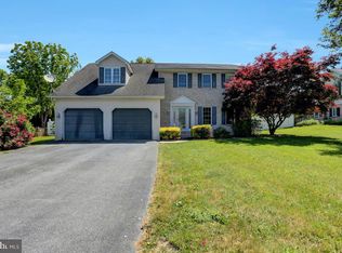 318 Cosell Dr, Chambersburg, PA 17201