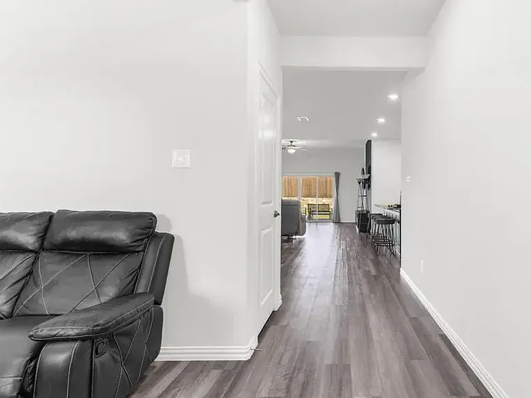 608 Fawn Valley Dr — Photo 29