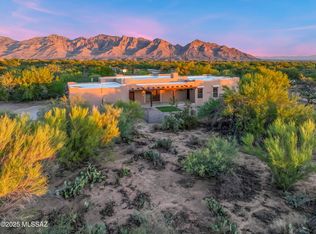 12801 N Kingair Dr, Oro Valley, AZ 85755