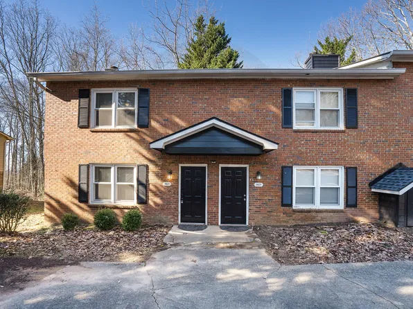 3027 Spruce Cir, Snellville, GA
