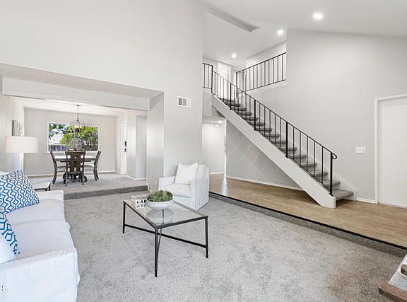 4th image of 2175 Glenbrook Avenue