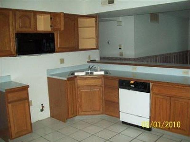 2nd image of 736 Tollis Pkwy #A