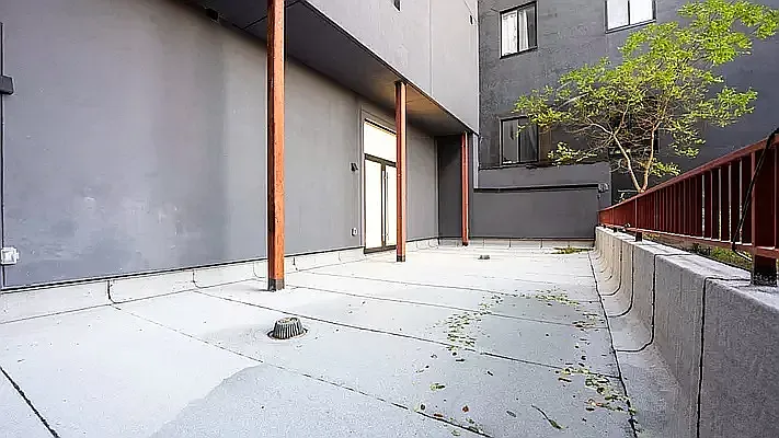 435 Meeker Ave #2B — Photo 11