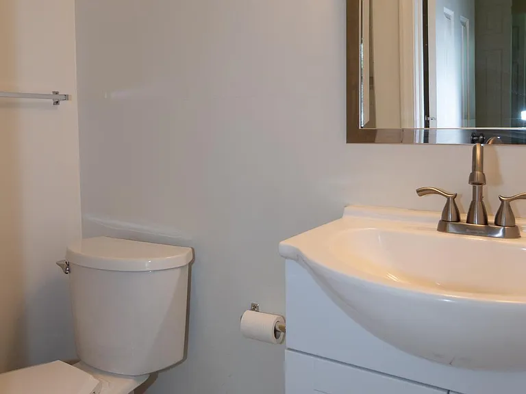 6400 Japonica St — Photo 15