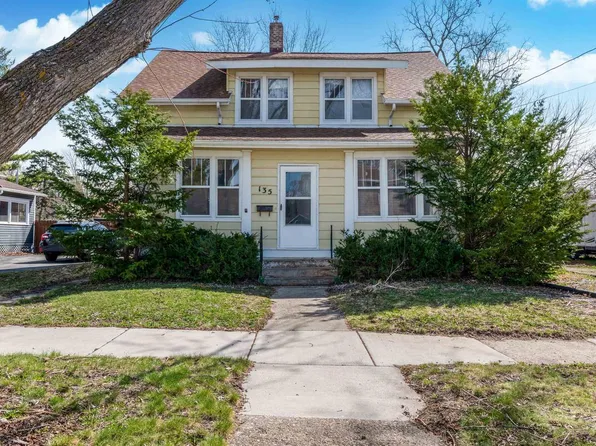 135 North Madison Street, Stoughton, WI 53589