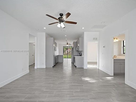 2nd image of 141 W 16th St