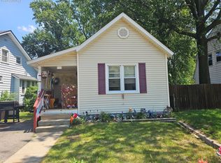 4417 Elizabeth St, Wayne, MI 48184