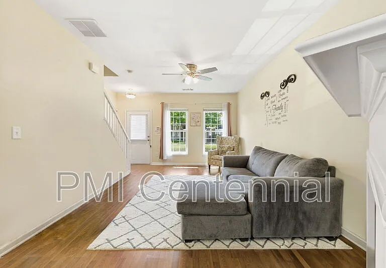 1528 Cove Creek Cir — Photo 8