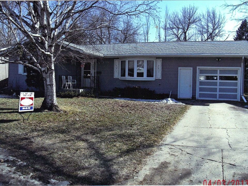 2nd image of 503 W Thomas Ave