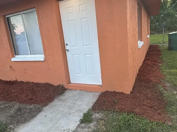2373 Hunter Blvd APT A, Naples, FL 34116