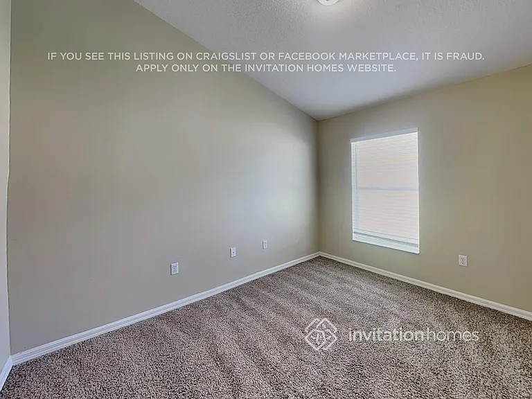 1260 Creekview Ct — Photo 12