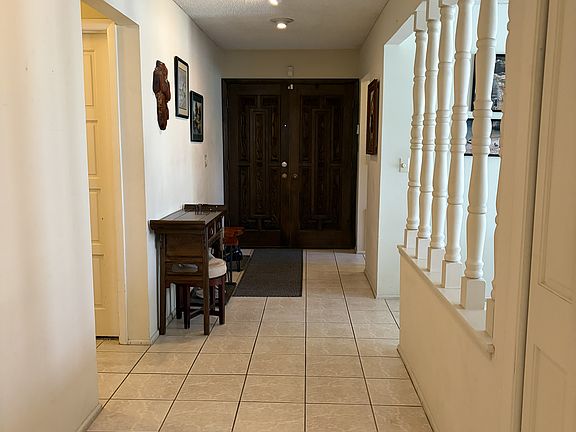 Hallway to the front door