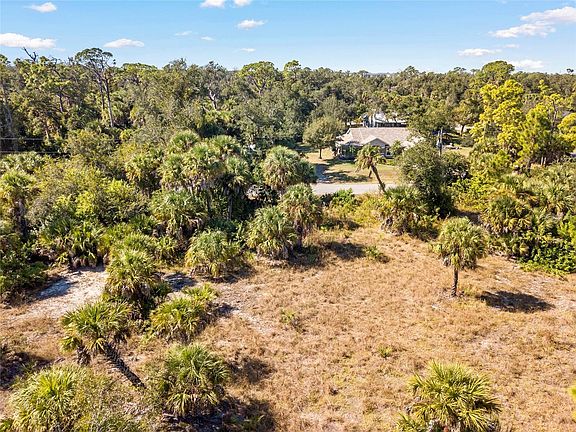 3rd image of 138 LONGLEY DRIVE