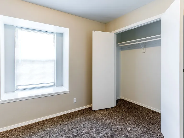 Lynn Park Apartments Welcome to historic Excelsior Springs! — Photo 13
