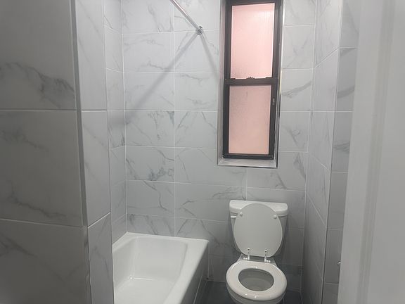 3rd image of 118-45 Metropolitan Ave #1